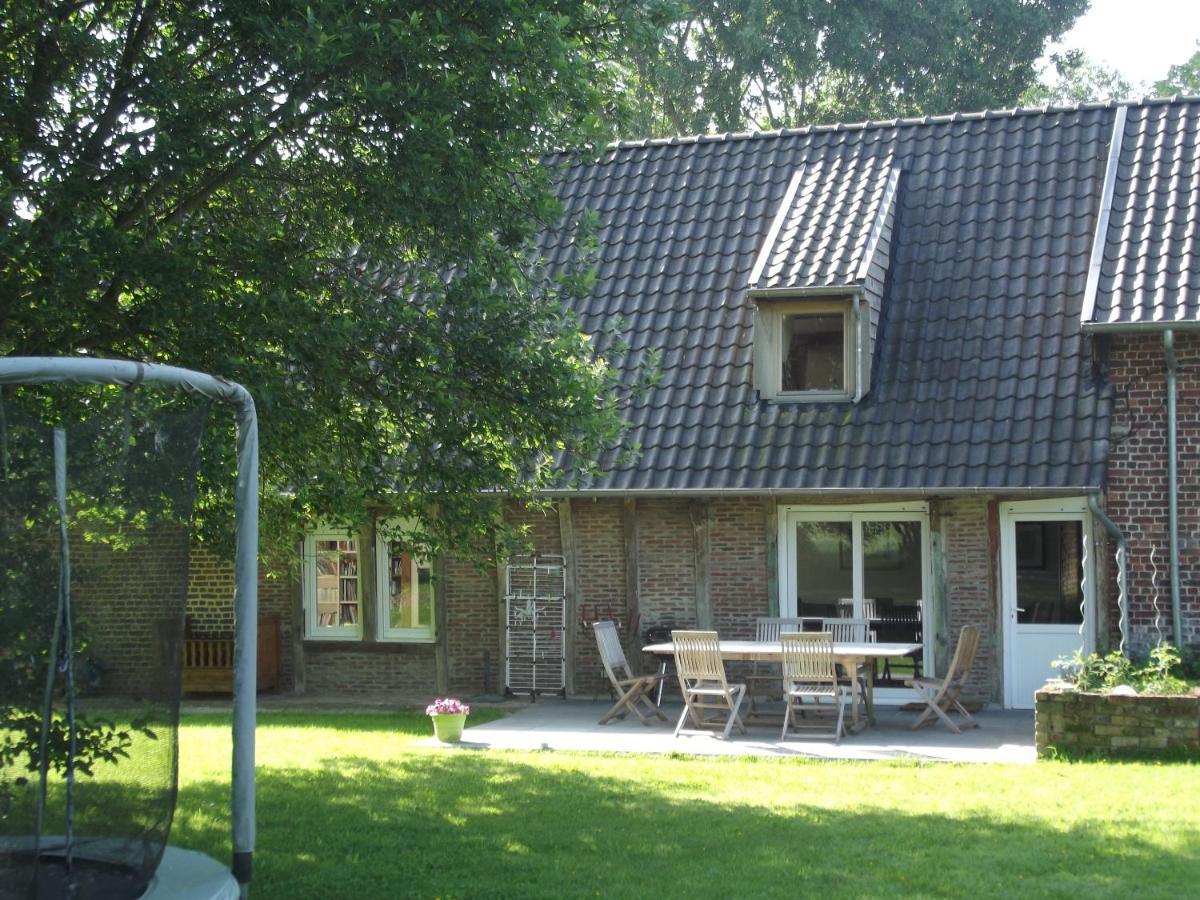 Au Bonheur Frontalier Bed & Breakfast Steenvoorde Екстериор снимка